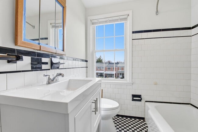 Building Photo - Newly Remodeled 3BR Semi-Detached in Catonsville | Refinished Oak Floors | Updated Kitchen + Bath...