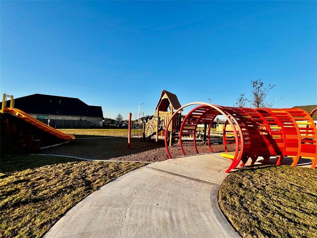 Building Photo - 4066 Apiary Pt