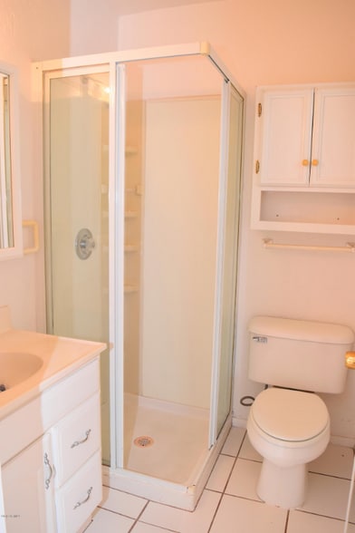 Building Photo - 12231 N Cherry Hills Dr W