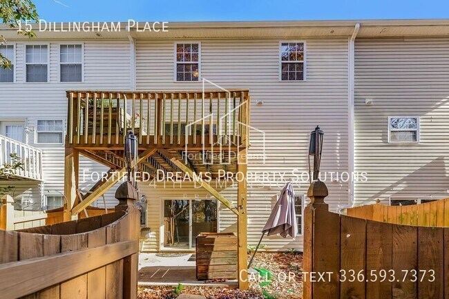 Building Photo - 15 Dillingham Pl