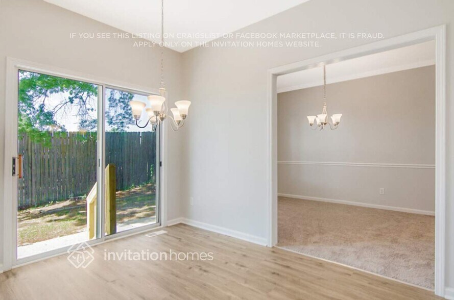 Building Photo - 533 Hanska Way