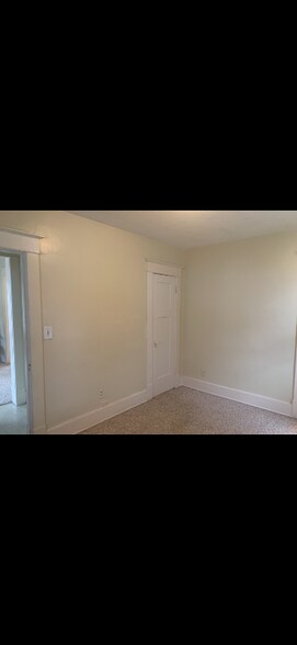 Building Photo - 216 W Evers Ave