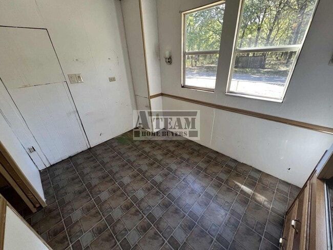 Building Photo - Cozy 1 Bedroom 1 Bath Home with Big Yard!