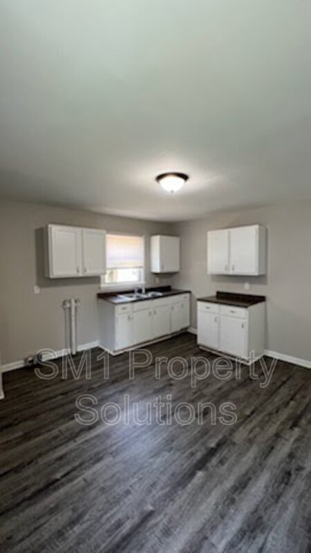 Building Photo - 1309 Pearson St