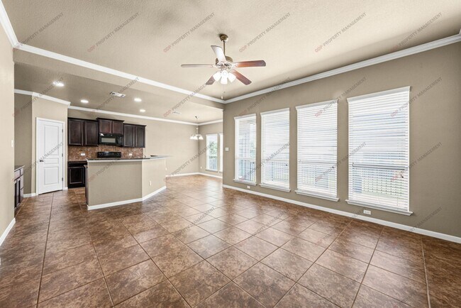 Building Photo - 5607 Blackstone Dr