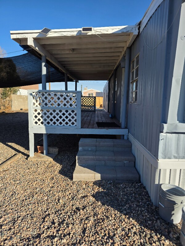 Building Photo - 2325 E Packard Ave