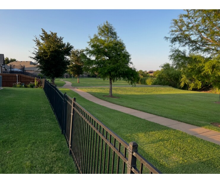 Building Photo - 18400 Agua Dr