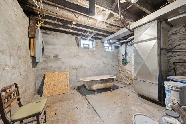 Building Photo - 91-93-93 S 9th St