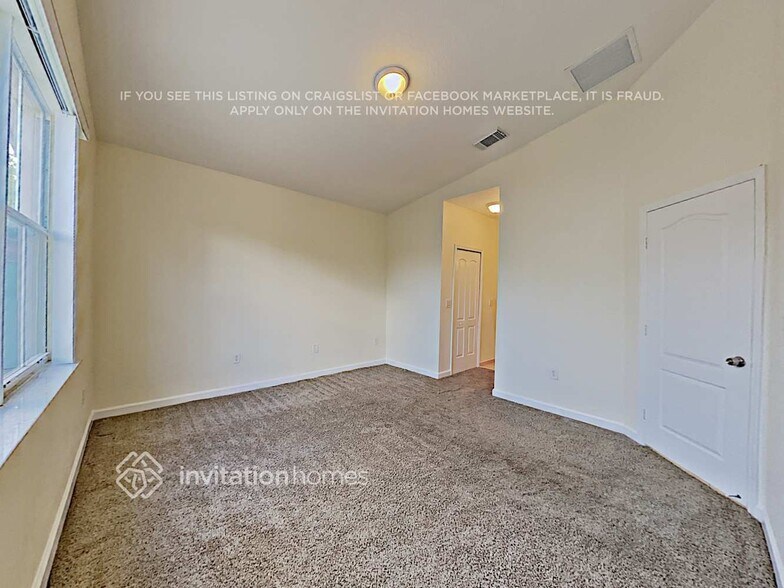 Building Photo - 15470 SW 23rd Ln