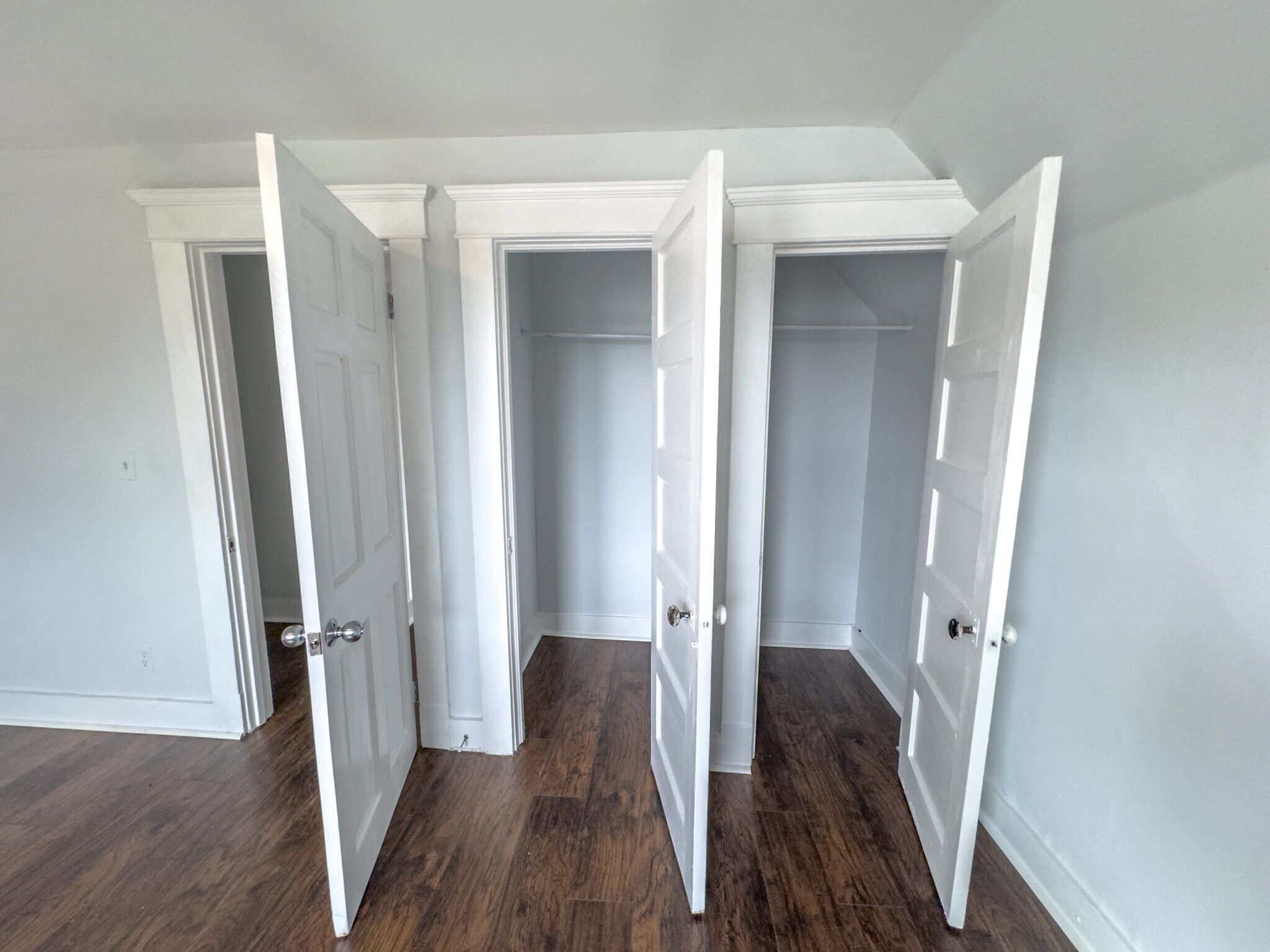 Building Photo - 255 County St