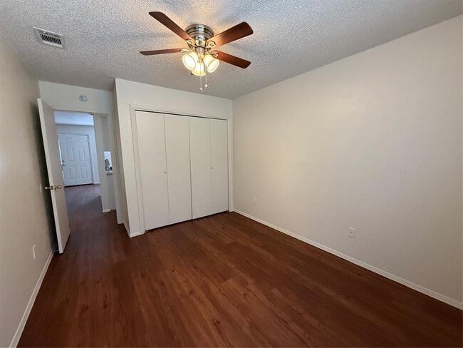 Building Photo - 10308 Little Pebble Dr