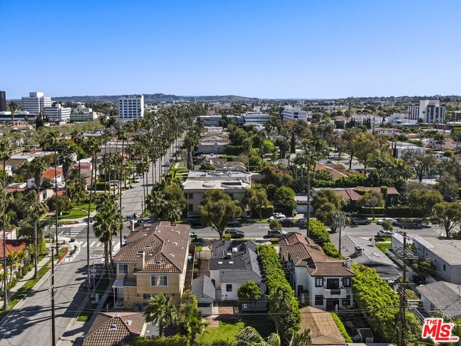 Building Photo - 8643 Clifton Way