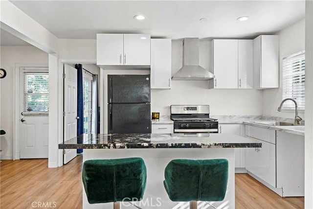 Building Photo - 6552 Franrivers Ave