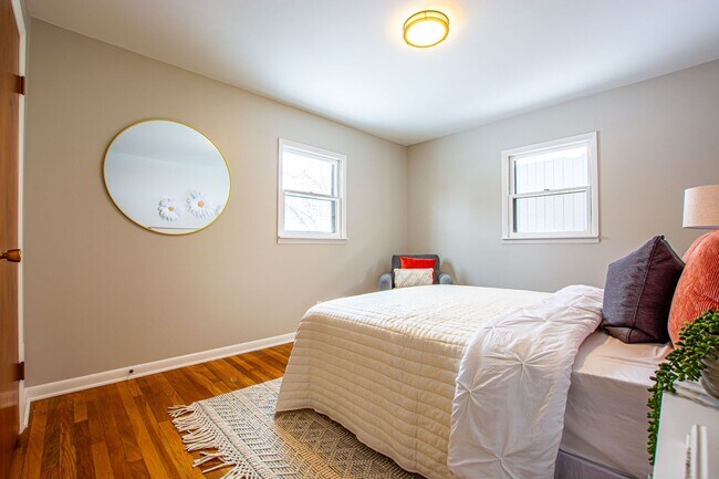 Building Photo - Beautifully Renovated with Lots of Space! 3 Bedroom / 2 Bath Ranch in Blair!