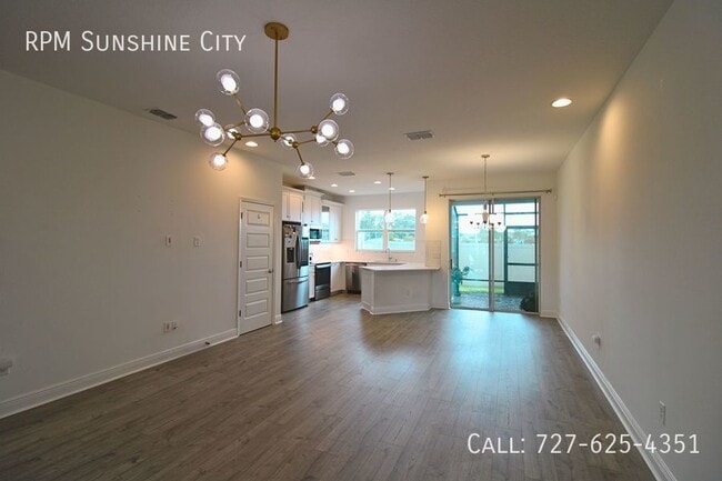 Building Photo - 1615 Eagle Creek Dr