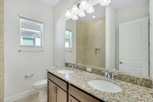 Building Photo - 14959 RedCove Pl