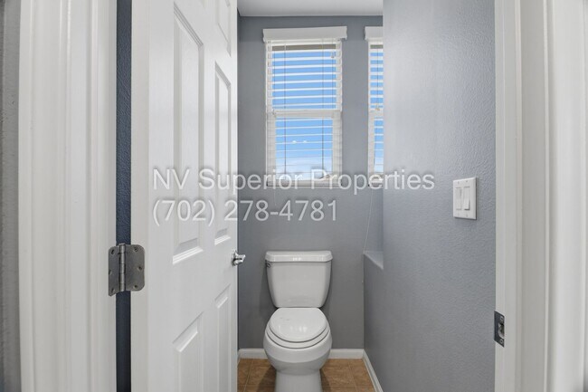 Building Photo - NW!! 4 Bedrooms!!! One Bedroom Down!!  Pool!!! Tankless Hot Water Heater!! Court yard at entrance...