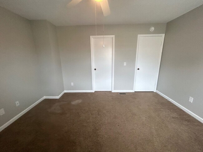 Building Photo - 940-403 Glenn Street, West Columbia SC 29169