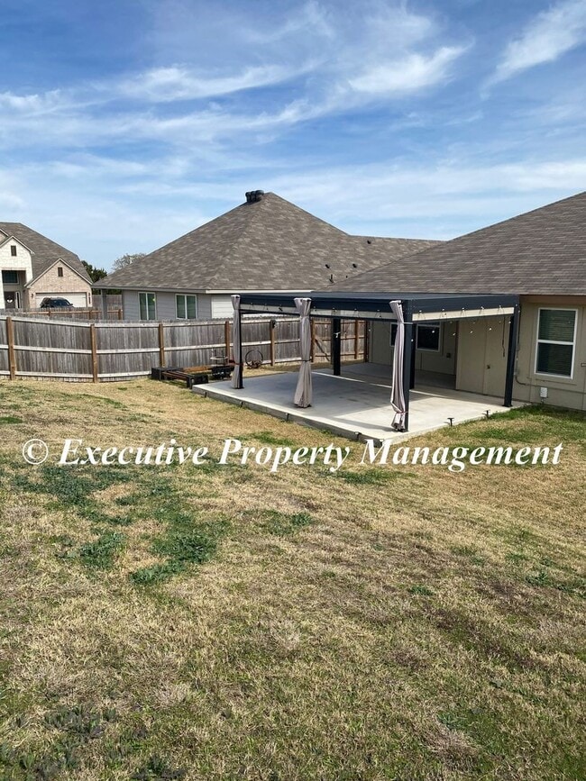 Building Photo - 1781 Dryden Ave