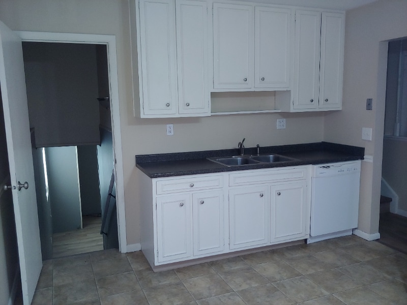 Building Photo - 3121 Westmar Dr