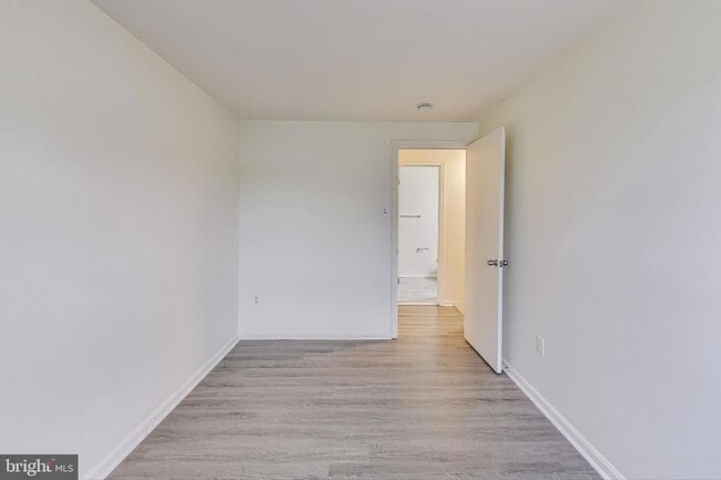 Building Photo - 16 Tabiona Ct