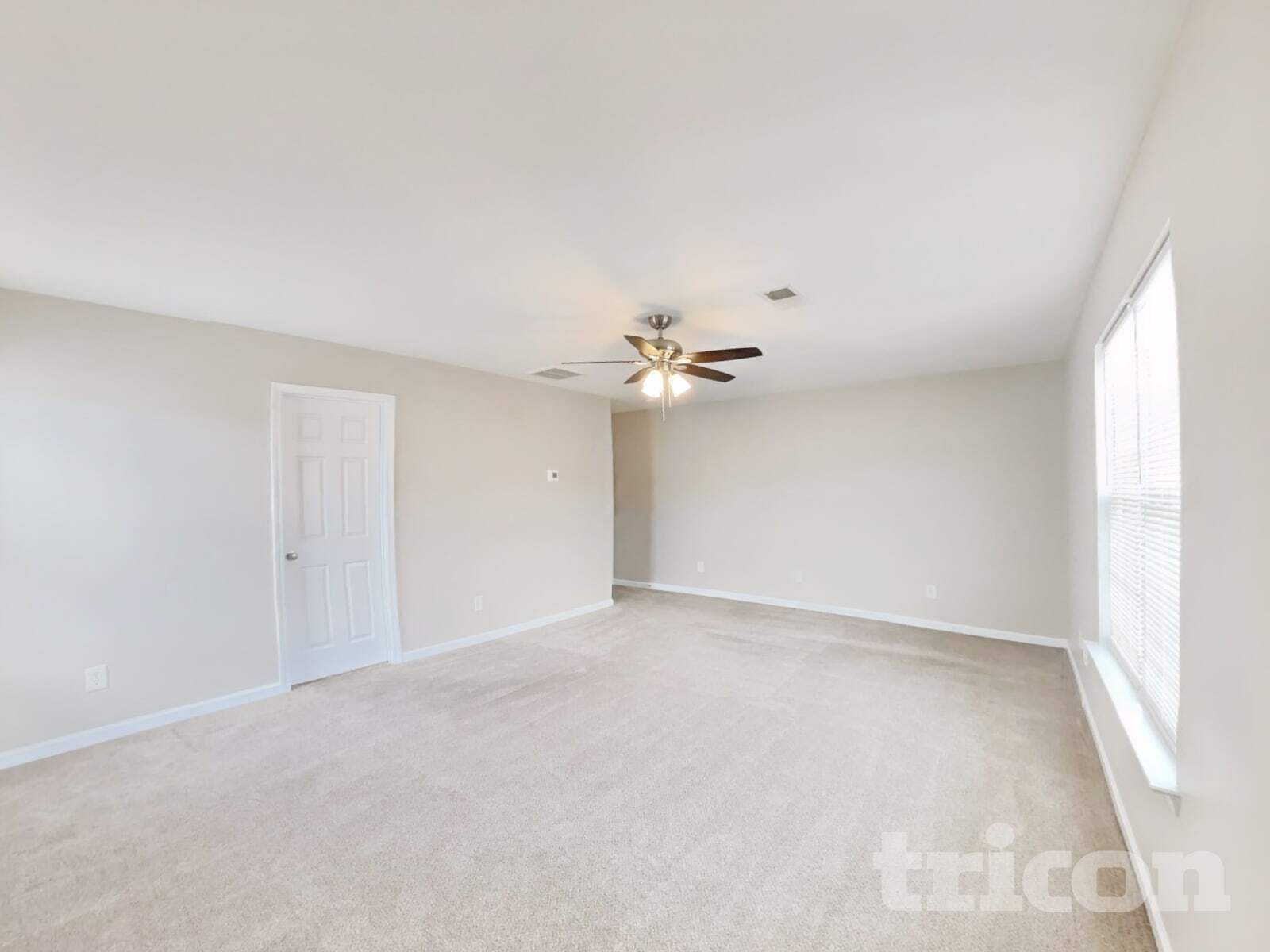 Building Photo - 4493 Paula Dr