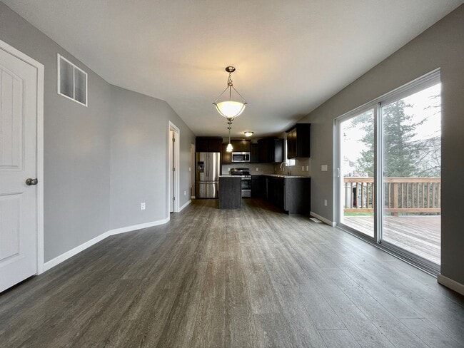 Building Photo - Four Bedroom Home in Fruitport