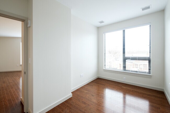 Building Photo - 455 Harvard St