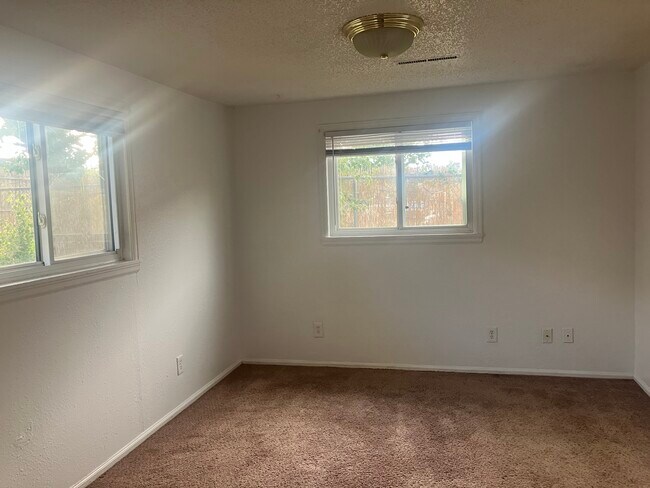 Building Photo - 4225 Hawg Wild Rd