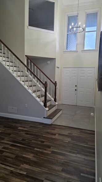 Building Photo - 4296 Wimbledon Dr