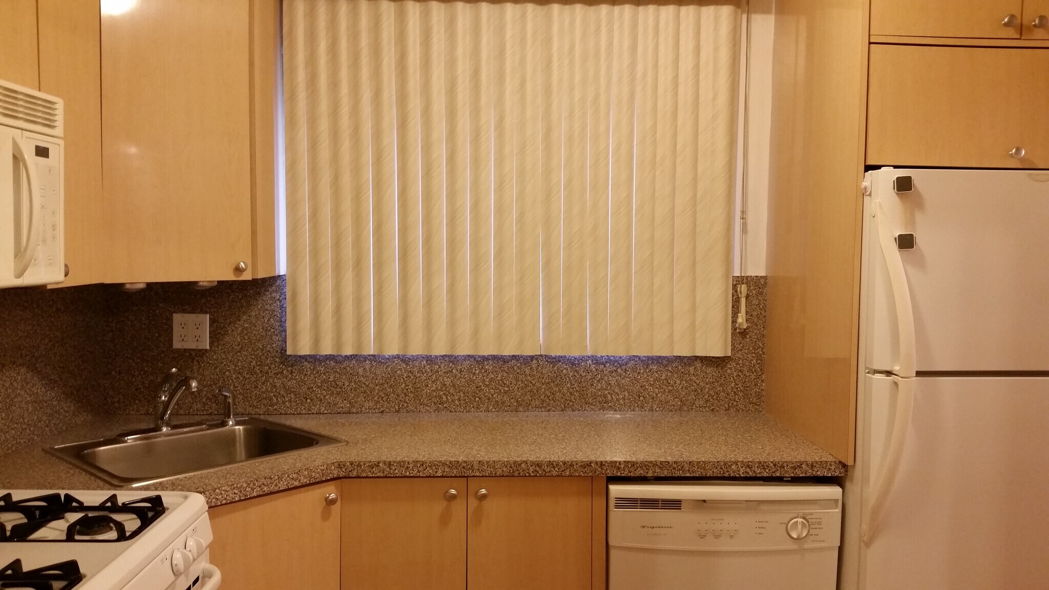 Kitchen - 19638 Pompeii Ave