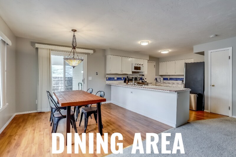 Building Photo - 3149 Oak Cir N