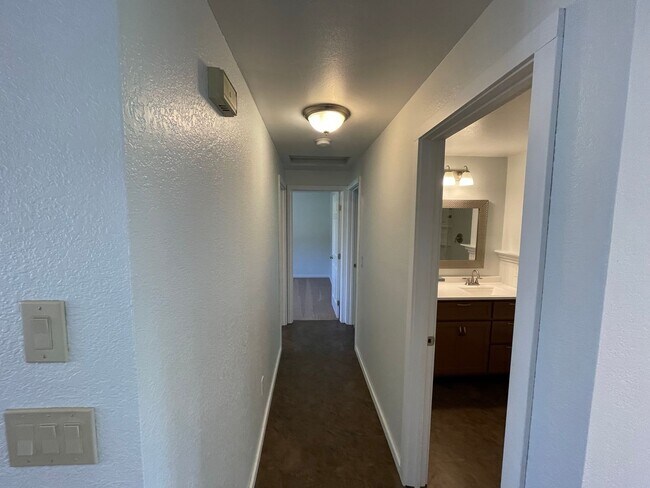 Building Photo - 2409 32nd St