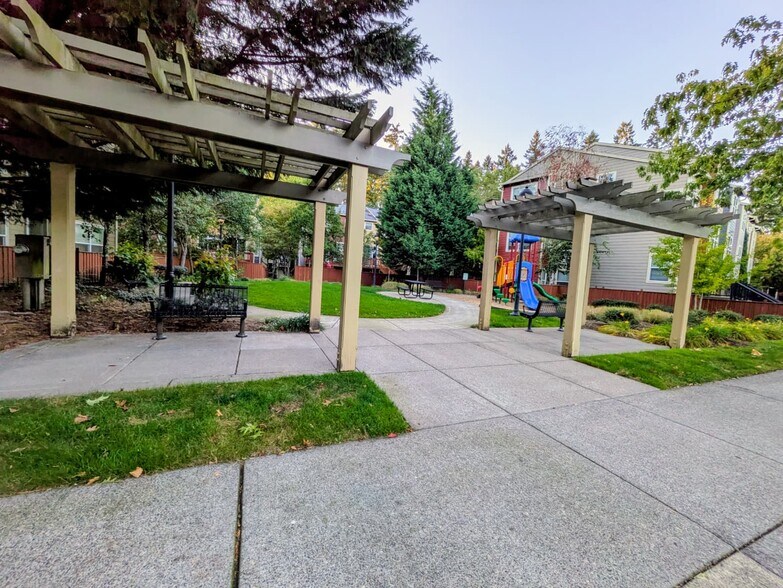 Building Photo - 2155 NE Cadbury Ave