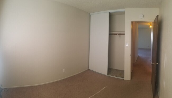 Building Photo - Utilities Included! Hayward 2-Bedroom with...