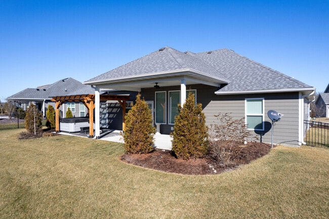 Building Photo - 4914 Glide Cv