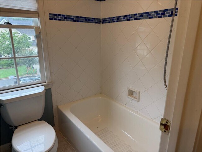 Building Photo - 10935 Pennbrooke Crossing