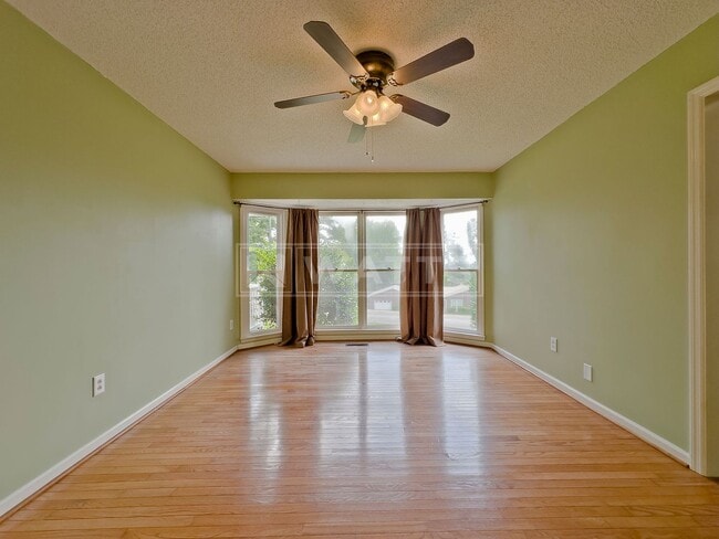 Building Photo - 3314 Sunniroc Cir