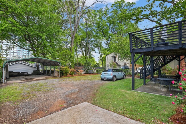 Building Photo - 634 Bonaventure Ave NE