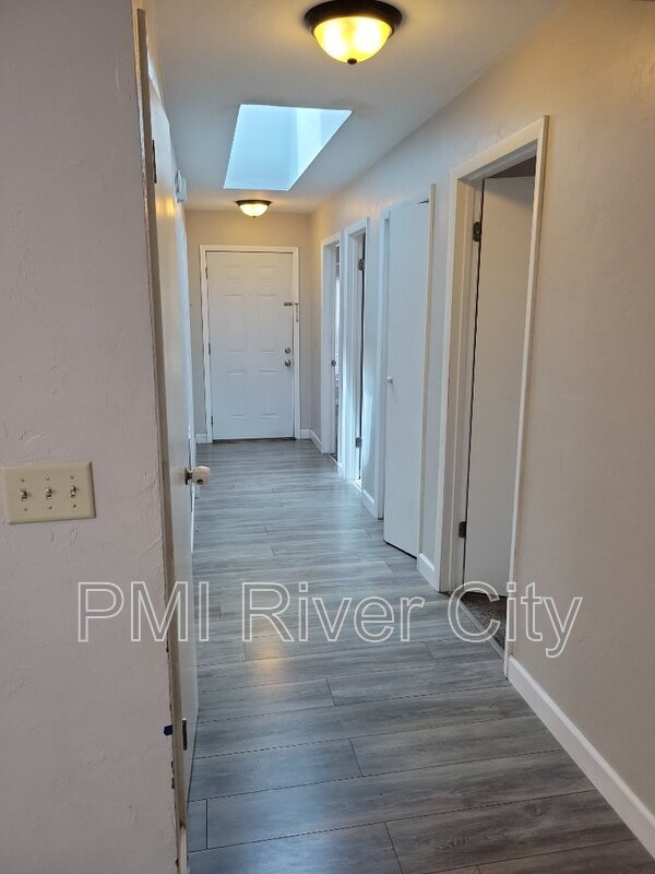 Building Photo - 2379 Pacific Silver Dr