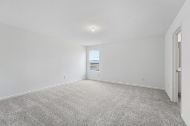 Building Photo - 10835 NW Moon Rise Ln