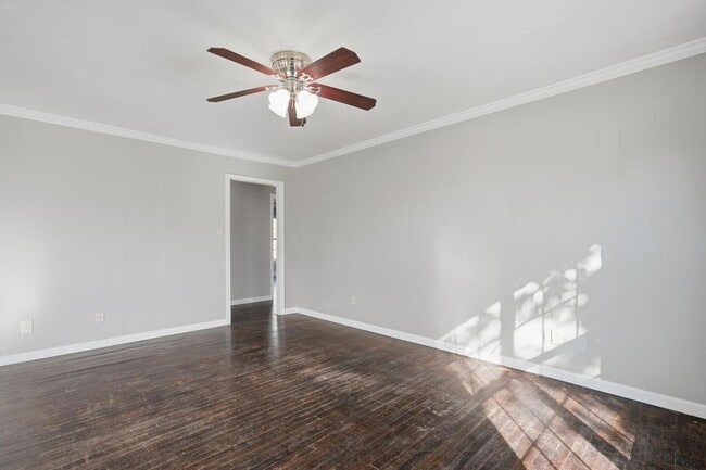 Building Photo - 2618 S 22nd St