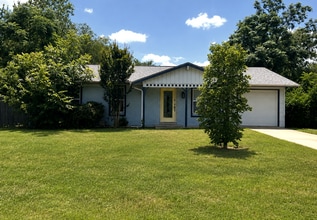 Building Photo - 2103 Wordsworth Dr