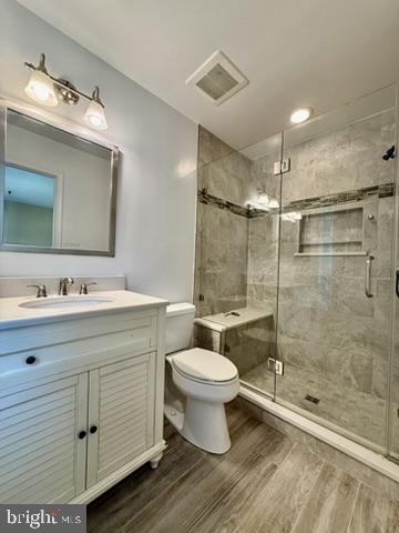 Building Photo - 832 Stonehurst Ct