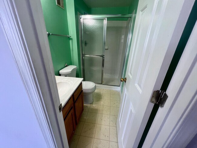 Building Photo - 16851 Toms River Loop