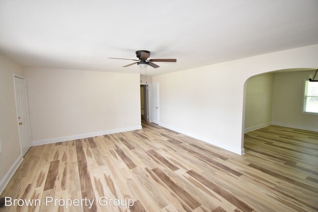 Building Photo - 453 Sheffield Ct