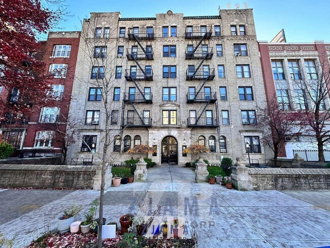Building Photo - 410 Eastern Pkwy