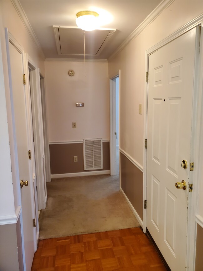 Hallway - 14B Camino Ln