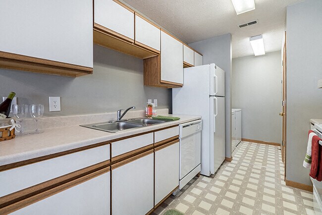 Floorplan - Williamsburg Park Apartments