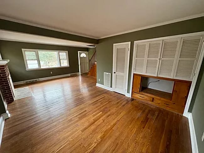 Building Photo - Charming Barnegat Retreat – Cozy 3-Bed Hom...